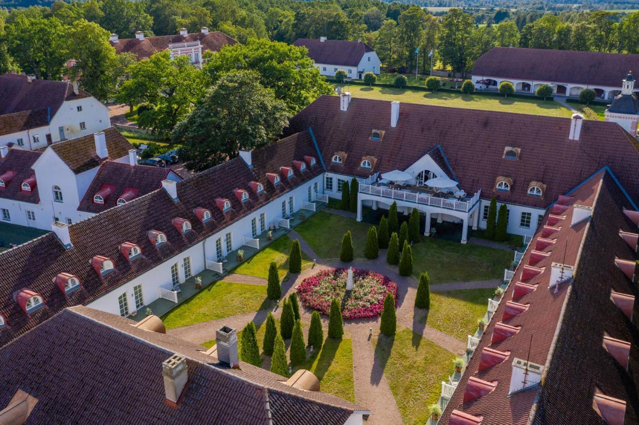 Manor Hotelli
